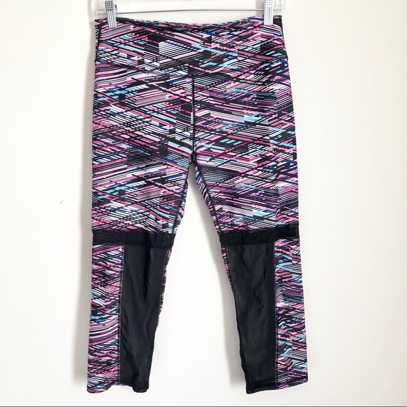 Fabletics Digital Static Print Zoey Capri Small - Picture 3 of 7